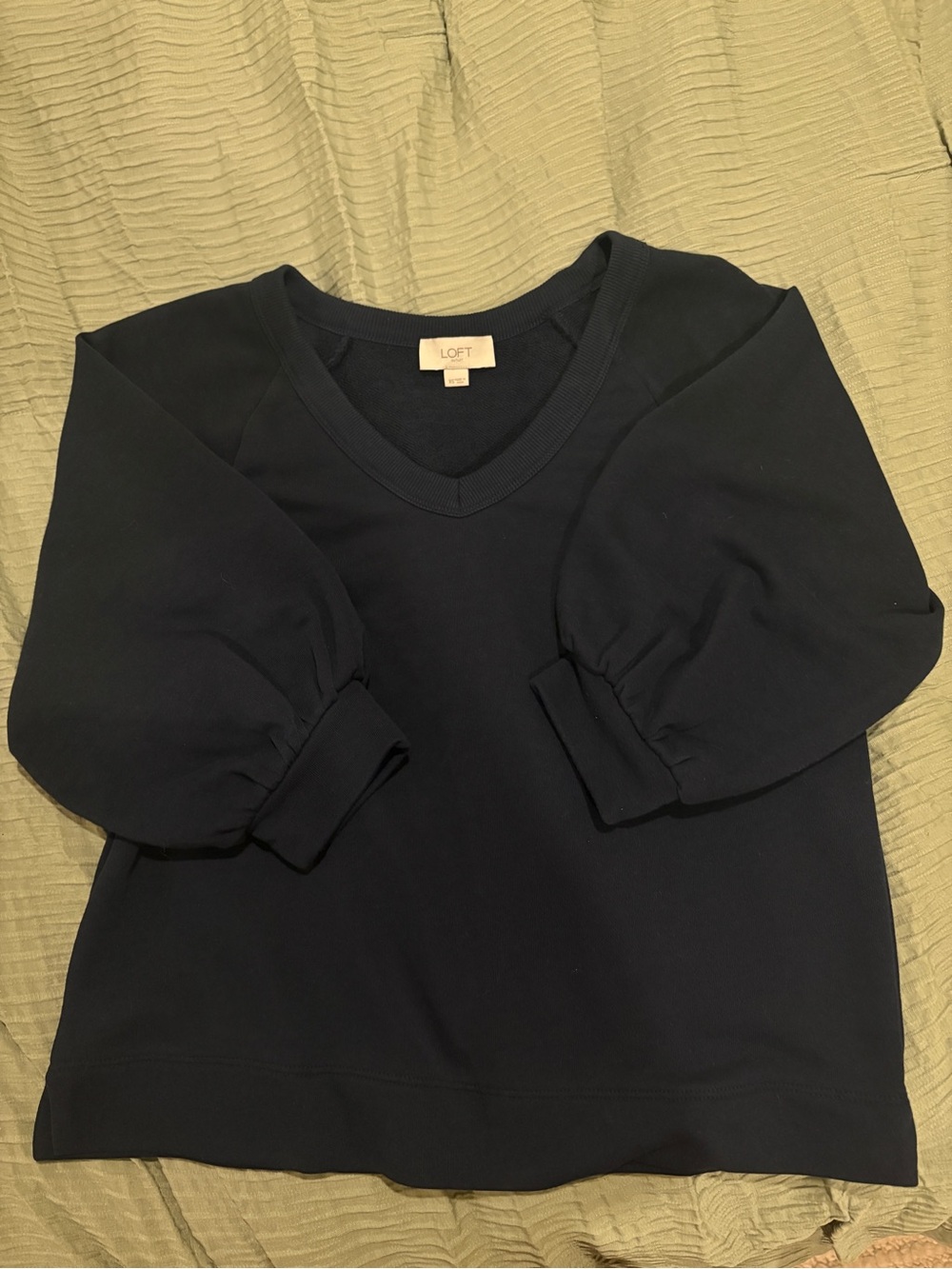 LOFT Navy V-Neck Puff Sleeve Top